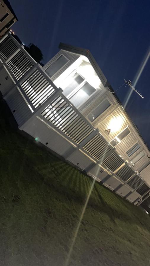 6 Birth Caravan Trunch Lane